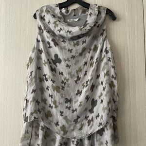 Chic Camouflage Sleeveless Blouse